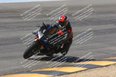 media/Mar-24-2025-Moto Forza (Mon) [[57ce5c5cff]]/3-Beginner Group/Session 2 Bowl/